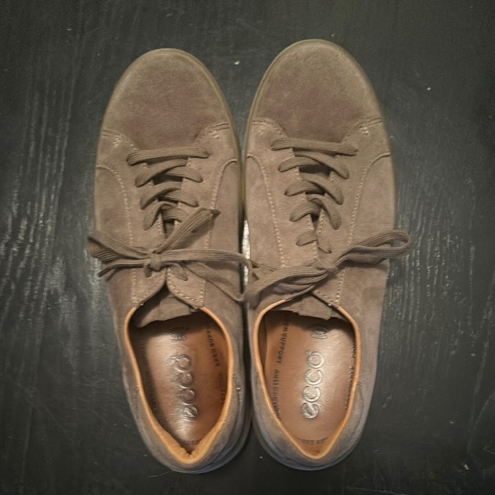 Ecco Brown Sneakers Classic Minimalist Design